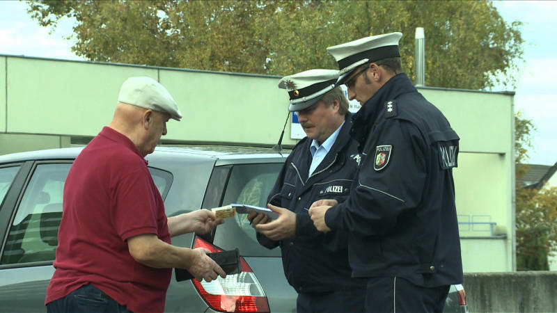 falsche polizisten falsche polizisten