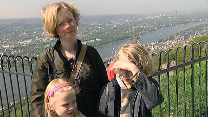 Teuer vs. günstig: Wie viel kann man wirklich sparen? Familie Timm bei ihrem Familienausflug