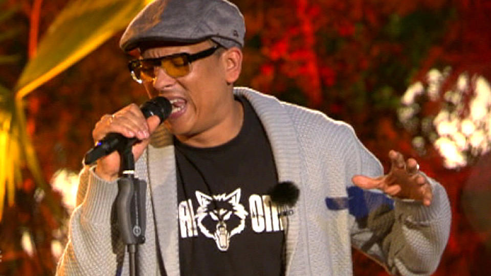 Sing meinen Song: Xavier Naidoo singt "Quietly" Xavier Naidoo wird bei seiner Version von "Quietly" erstmals zum Rocker.