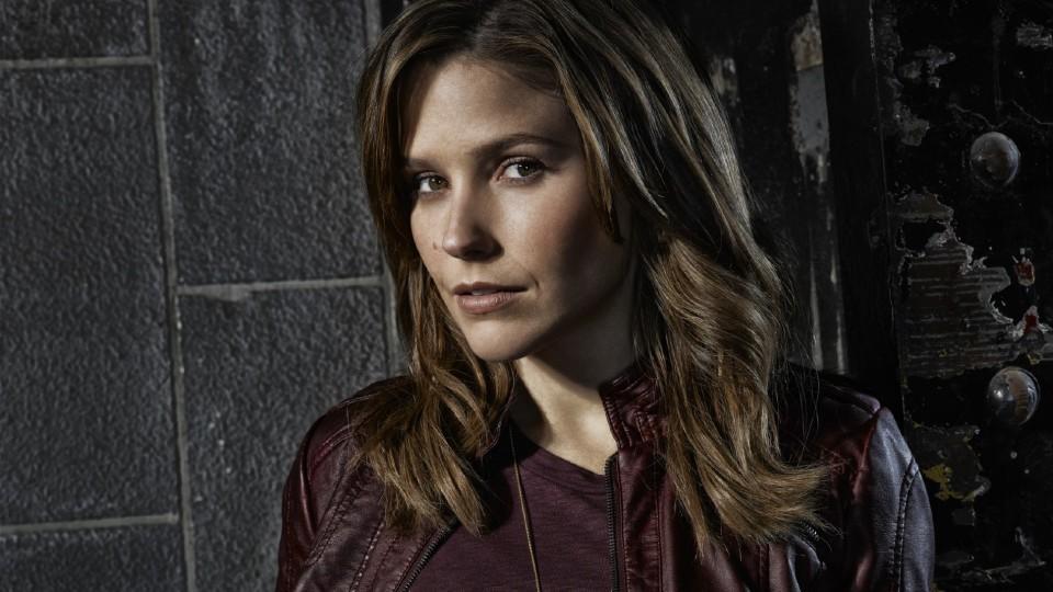 Sophia Bush spielt Detective Erin Lindsay in Chicago P.D. Sophia Bush spielt Detective Erin Lindsay in Chicago P.D.