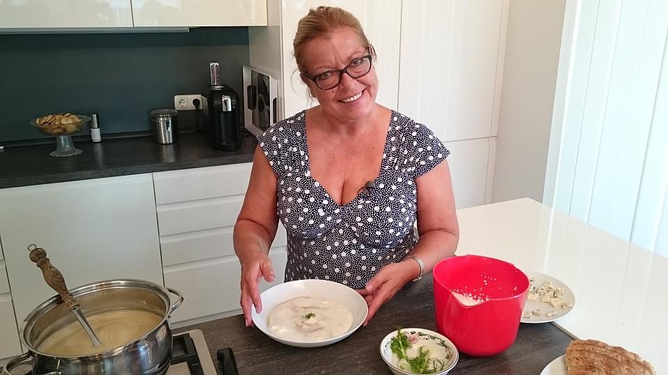 Das perfekte Dinner: Die Idee zur Dinner-Teilnahme kam beim "Weiberessen" Das perfekte Dinner: Sabina kocht öfter für ihre Mädels