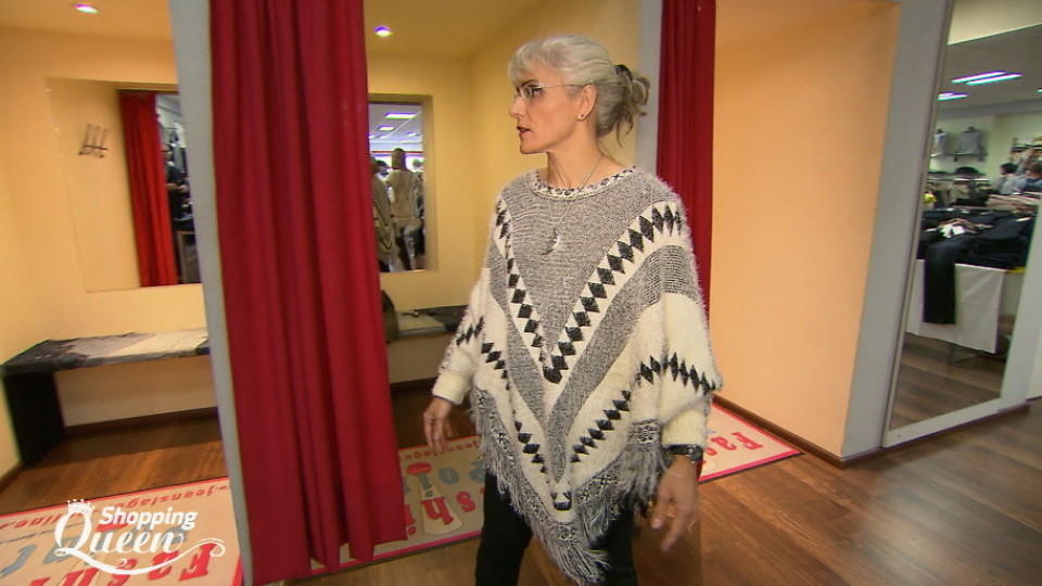 Shopping Queen: Kandidatin Simone sucht einen Poncho Simone bei "Shopping Queen"
