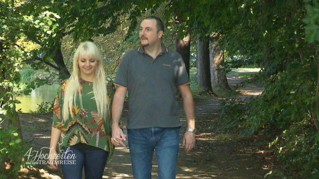 Tag zwei bei „4 Hochzeiten und eine Traumreise“: Tina und Steve Tina und Steve feiern ihre Liebe ohne Grenzen