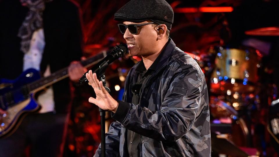 Sing meinen Song 2016: Xavier Naidoos "Weck mich auf" sorgt für einen Gänsehautmoment Xavier Naidoo mit "Weck mich auf" von Samy Deluxe