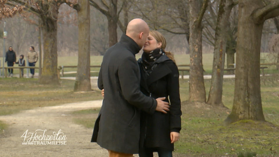 4 Hochzeiten und eine Traumreise: Kevin hat Martinas Herz auf hoher See erobert Zu Lande, zu Wasser und in der Luft: Martina liebt ihren Kevin.