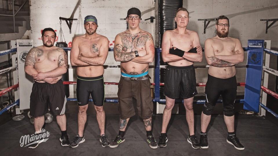 Echte Männer: Die Männer werden mental gestärkt und feiern ihre Trainingserfolge "Echte Männer": Michael, Marcel, Valentin, Dennis und Andreas