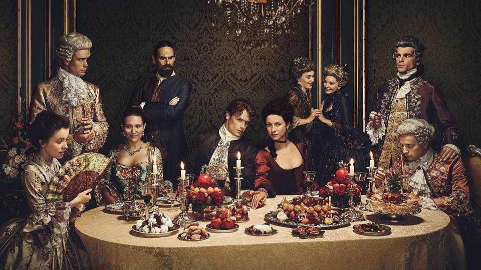 Outlander: Die Zeitreise geht weiter Outlander: In der zweiten Staffel verschlägt es Jamie Fraser und Claire Randall nach Frankreich.