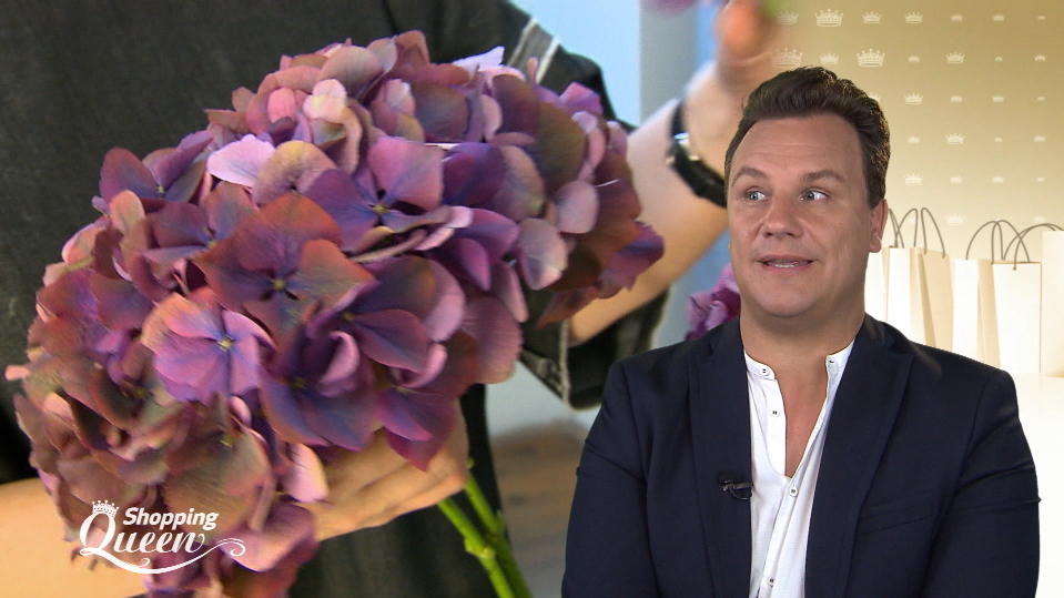 Shopping Queen: Sandra wählt einen empfindlichen Haarschmuck "Shopping Queen" in Wien