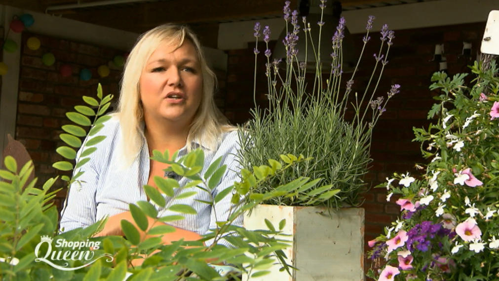 Shopping Queen: Kandidatin Inga kennt sich mit Pflanzen nicht gut aus Kandidatin Inga kennt sich mit Pflanzen nicht gut aus