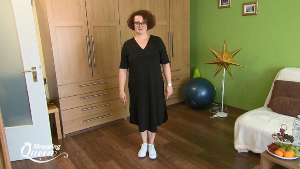 Shopping Queen: Viktoria aus Düsseldorf im Style-Check Guido Maria Kretschmer nimmt Viktoria im Style-Check unter die Lupe.