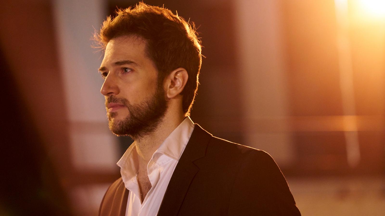Ransom: Luke Roberts spielt den Verhandlungsspezialisten Eric Beaumont Luke Roberts spielt den Verhandler Eric Beaumont