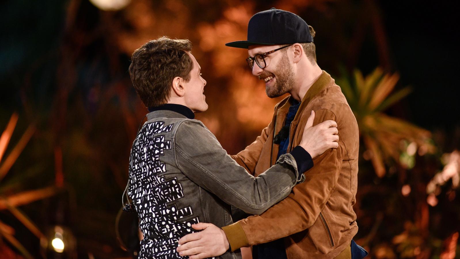 Sing meinen Song 2017: Mark Forster sorgt für pure Begeisterung mit "Fell In Love With An Alien" Michael Patrick Kelly (l.), Mark Forster