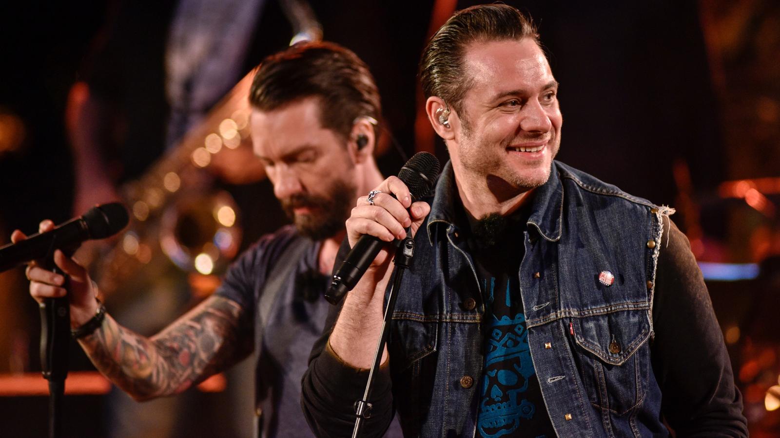 Sing meinen Song 2017: Die Songs von "The BossHoss" beim Tauschkonzert In Folge 7 von "Sing meinen Song" werden Songs von "The BossHoss" getauscht.