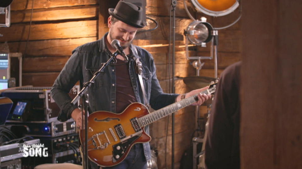 One Night Song 2017: Wolfgang Niedecken packt das Fan-Fieber Ein Teil von Bob Dylan begleitet den BAP-Frontmann sogar auf jeder Tour.