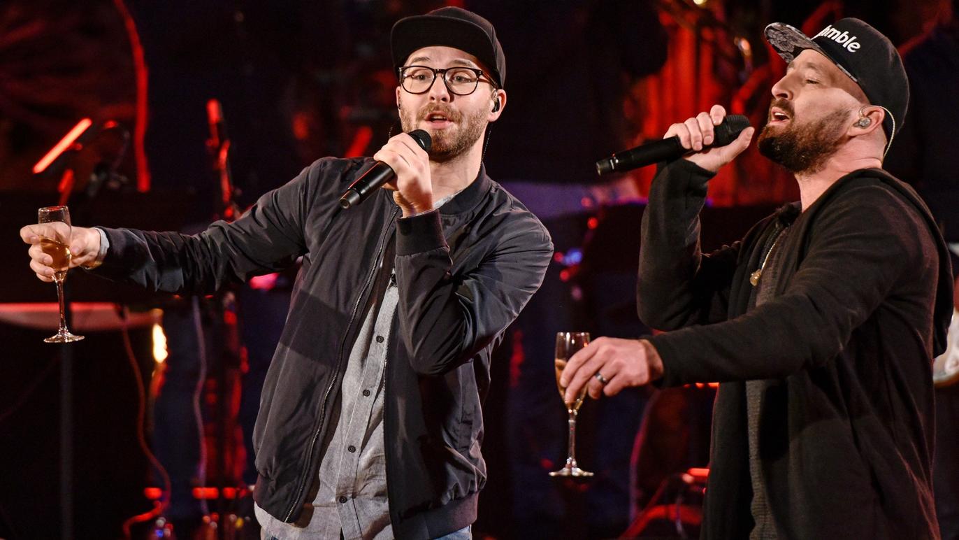 Sing meinen Song 2017: Mark Forster und Gentleman mit "Ich trink auf dich" Mark Forster (l.) und Gentleman.