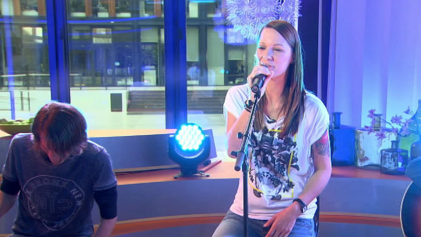 Christina Stürmer singt "Was wirklich bleibt" Christina Stürmer singt "Was wirklich bleibt"