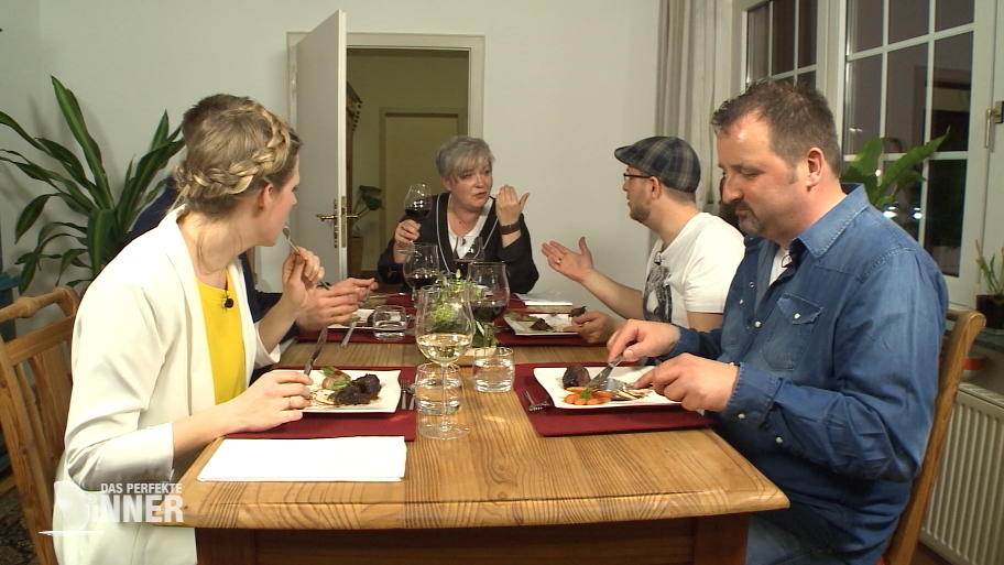 Edith beichtet ihre Jugendsünden Edith beichtet ihre Jugendsünden