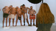 Beim Shooting werden die nackten Tatsachen offenbart Beim Shooting werden die nackten Tatsachen offenbart