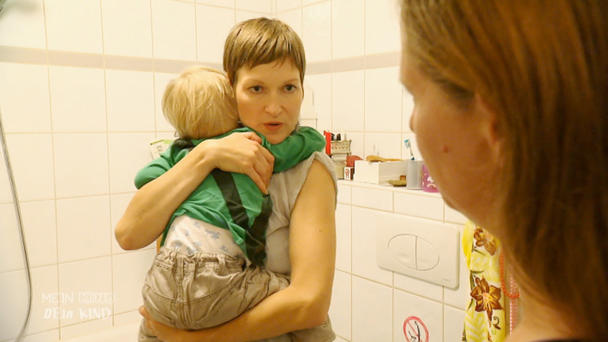 Übertreibt Annette die Mutterliebe? Übertreibt Annette die Mutterliebe?