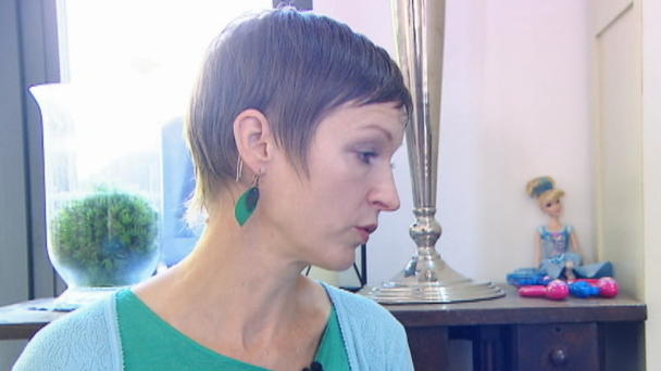 Annette: "Impfungen sind schlimmer als die Krankheit selbst" Annette: "Impfungen sind schlimmer als die Krankheit selbst"