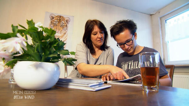 Ihr Sohn ist der Mittelpunkt in Tanjas Leben Ihr Sohn ist der Mittelpunkt in Tanjas Leben