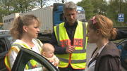 Baby im ungesicherten Wäschekorb Baby im ungesicherten Wäschekorb