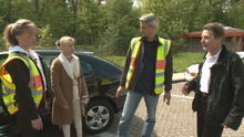 Beziehungsstreit auf dem Autobahnfahrplatz Beziehungsstreit auf dem Autobahnfahrplatz