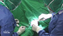 Dr. Müller muss Implantate einsetzen Dr. Müller muss Implantate einsetzen