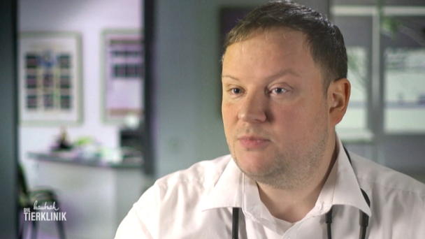 Neurologe Henning Schenk korrigiert Sammys Diagnose Neurologe Henning Schenk korrigiert Sammys Diagnose